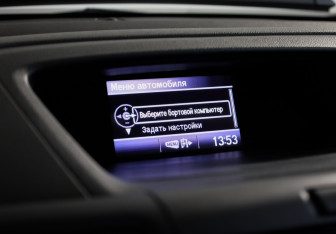 Подержанный автомобиль Honda CR-V 2016 года (16 фото)