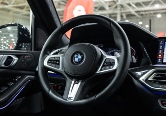 Подержанный автомобиль BMW X7 2019 года (24 фото)
