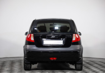 Подержанный автомобиль Hyundai Getz 2005 года (6 фото)