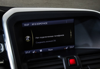 Подержанный автомобиль Volvo XC60 2012 года (15 фото)