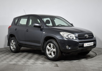 Подержанный автомобиль Toyota RAV4 2008 года (3 фото)