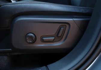 Подержанный автомобиль Volvo XC40 2021 года (20 фото)