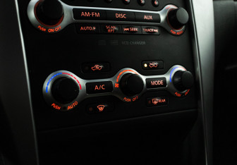 Подержанный автомобиль Nissan Teana 2010 года (18 фото)