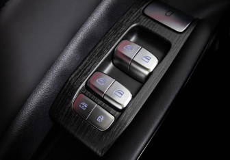 Подержанный автомобиль Omoda C7 2025 года (20 фото)