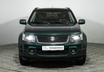 Подержанный автомобиль Suzuki Grand Vitara 2008 года (2 фото)