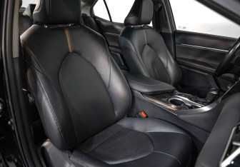 Подержанный автомобиль Toyota Camry Sedan 2019 года (22 фото)