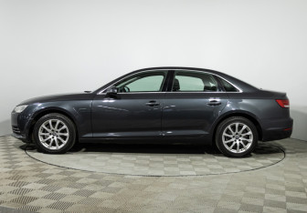 Подержанный автомобиль Audi A4 Sedan 2015 года (8 фото)