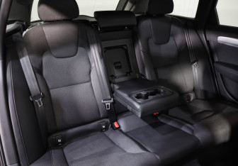 Подержанный автомобиль Volvo V90 2018 года (28 фото)