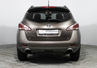 Подержанный автомобиль Nissan Murano Suv 2014 года (6 фото)