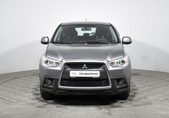 Подержанный автомобиль Mitsubishi ASX 2012 года (2 фото)