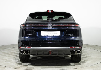 Подержанный автомобиль Changan UNI-K 2022 года (6 фото)