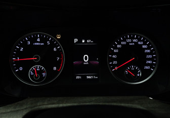 Подержанный автомобиль Kia K5 2021 года (13 фото)