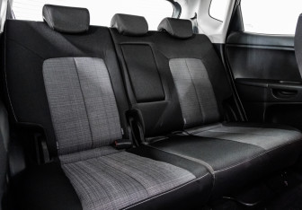 Подержанный автомобиль Kia Venga 2012 года (19 фото)