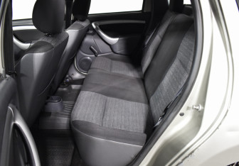 Подержанный автомобиль Renault Duster 2013 года (11 фото)