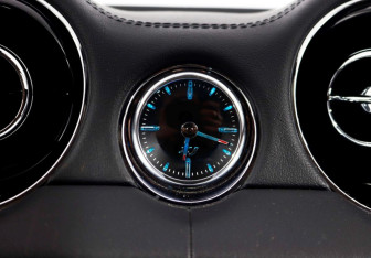 Подержанный автомобиль Jaguar XJ 2016 года (72 фото)