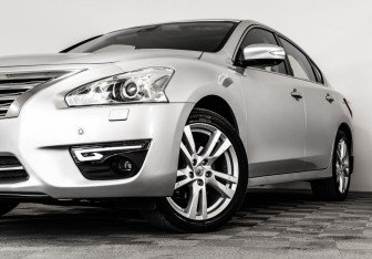 Подержанный автомобиль Nissan Teana 2014 года (2 фото)