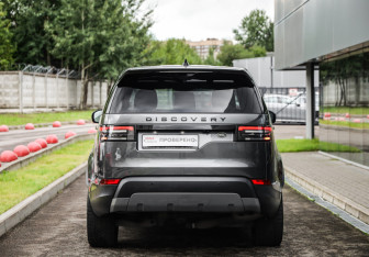 Подержанный автомобиль Land Rover Discovery 2019 года (7 фото)