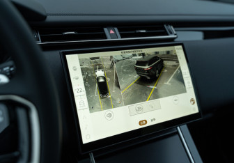 Новый Land Rover Range Rover Velar 2025 (20 фото)