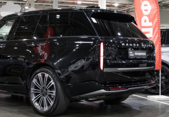 Подержанный автомобиль Land Rover Range Rover 2022 года (16 фото)