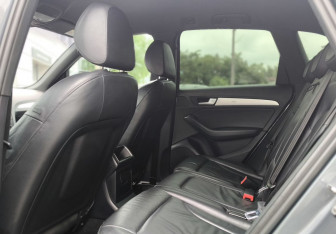 Подержанный автомобиль Audi Q5 2013 года (17 фото)