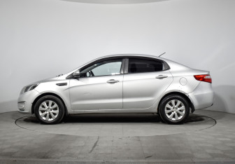 Подержанный автомобиль Kia Rio Sedan 2012 года (8 фото)
