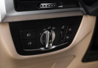 Подержанный автомобиль BMW X3 2019 года (22 фото)