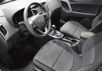 Подержанный автомобиль Hyundai Creta 2018 года (10 фото)