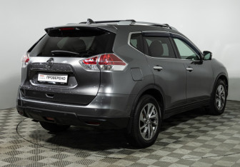 Подержанный автомобиль Nissan X-Trail 2017 года (5 фото)