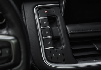 Подержанный автомобиль Chevrolet Tahoe 2021 года (22 фото)