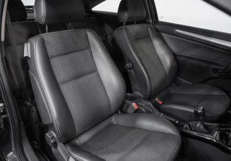 Подержанный автомобиль Opel Astra Hatchback 2008 года (18 фото)