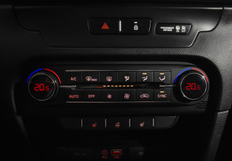 Подержанный автомобиль Kia Ceed Wagon 2019 года (17 фото)