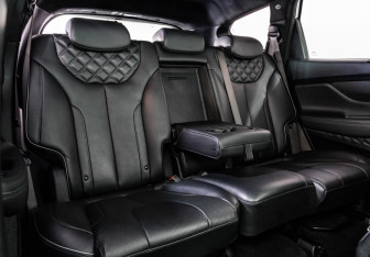 Подержанный автомобиль Hyundai Santa Fe 2020 года (25 фото)