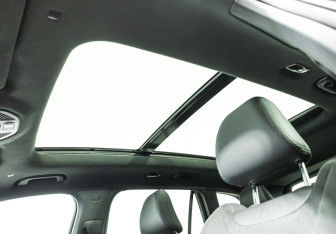 Подержанный автомобиль Geely Monjaro 2024 года (15 фото)