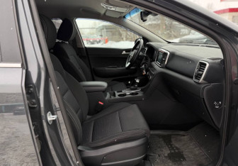 Подержанный автомобиль Kia Sportage 2019 года (16 фото)