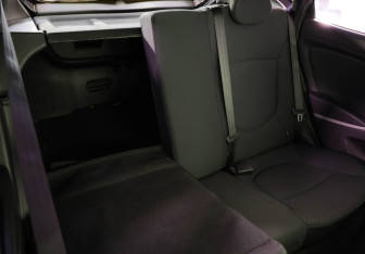 Подержанный автомобиль Hyundai Solaris Hatchback 2012 года (23 фото)