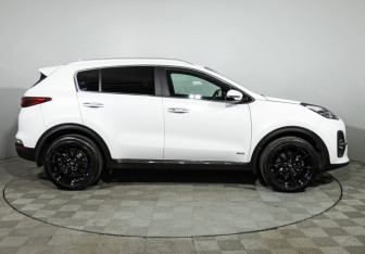 Подержанный автомобиль Kia Sportage 2018 года (4 фото)