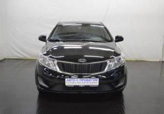 Подержанный автомобиль Kia Rio Sedan 2013 года (2 фото)