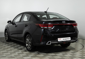 Подержанный автомобиль Kia Rio Sedan 2021 года (7 фото)