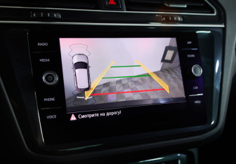 Подержанный автомобиль Volkswagen Tiguan 2020 года (15 фото)
