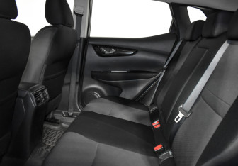 Подержанный автомобиль Nissan Qashqai 2016 года (11 фото)