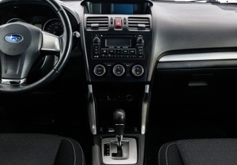 Подержанный автомобиль Subaru Forester Suv 2013 года (14 фото)