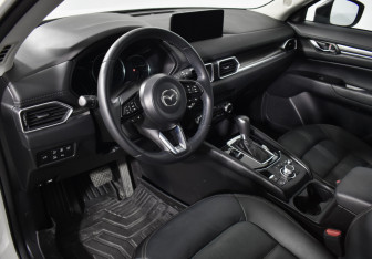 Подержанный автомобиль Mazda CX-5 2024 года (9 фото)