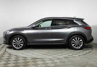 Подержанный автомобиль Infiniti QX50 2021 года (8 фото)