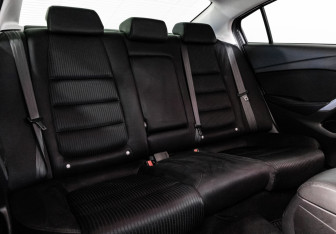 Подержанный автомобиль Mazda 6 Sedan 2014 года (19 фото)