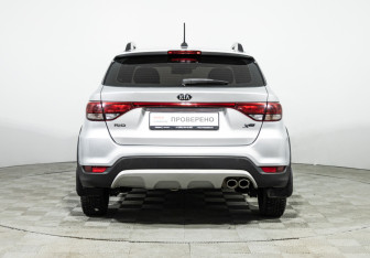 Подержанный автомобиль Kia Rio Hatchback 2019 года (6 фото)