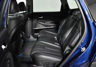 Подержанный автомобиль Hyundai Santa Fe 2019 года (11 фото)