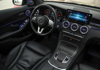 Подержанный автомобиль Mercedes-Benz GLC Coupe 2019 года (10 фото)