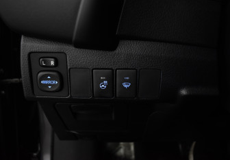 Подержанный автомобиль Toyota Corolla Sedan 2016 года (15 фото)