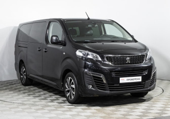 Подержанный автомобиль Peugeot Traveller 2018 года (3 фото)