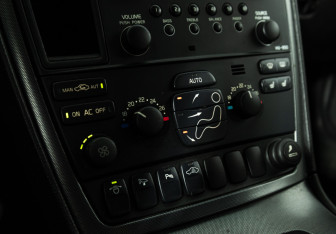 Подержанный автомобиль Volvo S60 2007 года (15 фото)